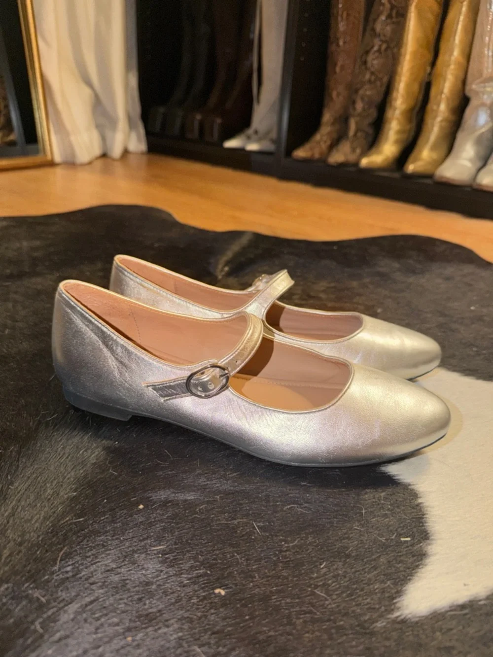 Johnston & Murphy Silver Metallic Leather Mary Jane Trufoam Ballet Flats, size 7